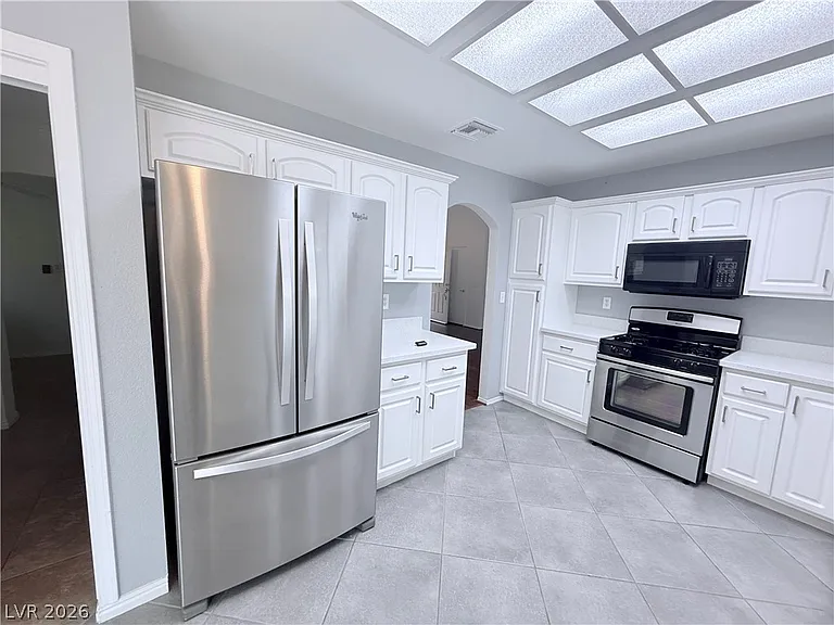 9709 Blue Bell Dr — Photo 8