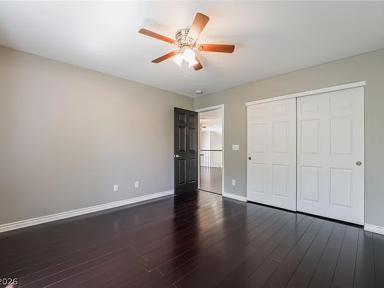 9675 Irvine Bay Ct — Photo 32