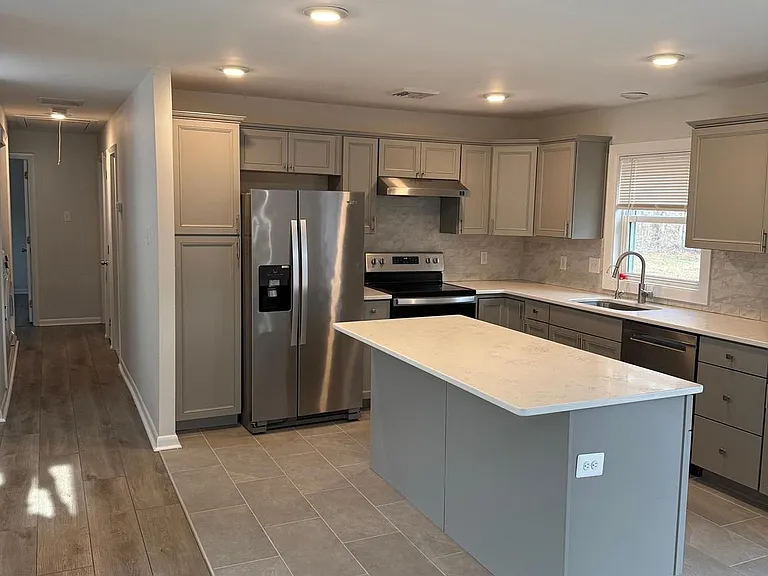 874 Oakdale Dr — Photo 8