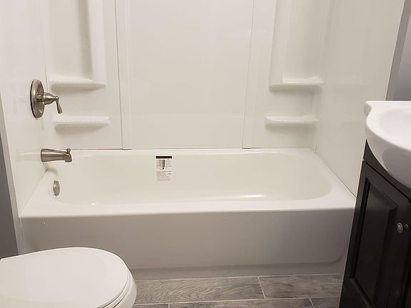 5th image of 4537 Pennsylvania Ave Floor 2