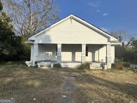 2nd image of 1002 Lawyers Ln