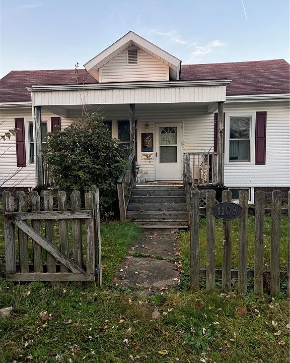 1st image of 1108 Poplar Ave