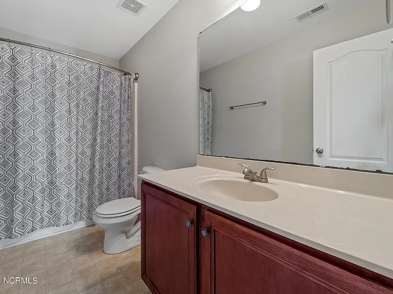 270 Silver Hills Dr — Photo 16