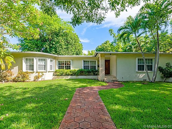 3rd image of 1681 Nethia Dr