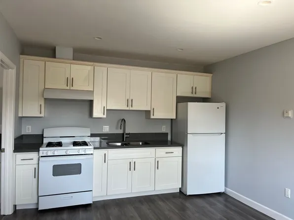 923 W 75th St., LLC, 923-931 1/2 W 75th St #927-3/4, Los Angeles, CA 90044