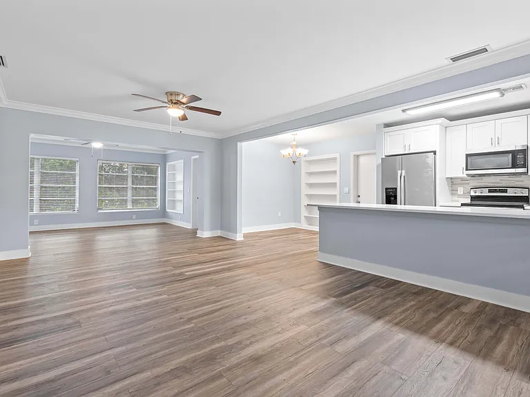 2192 Belmar Dr — Photo 3