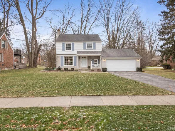 18541 San Jose Blvd, Lathrup Village, MI 48076