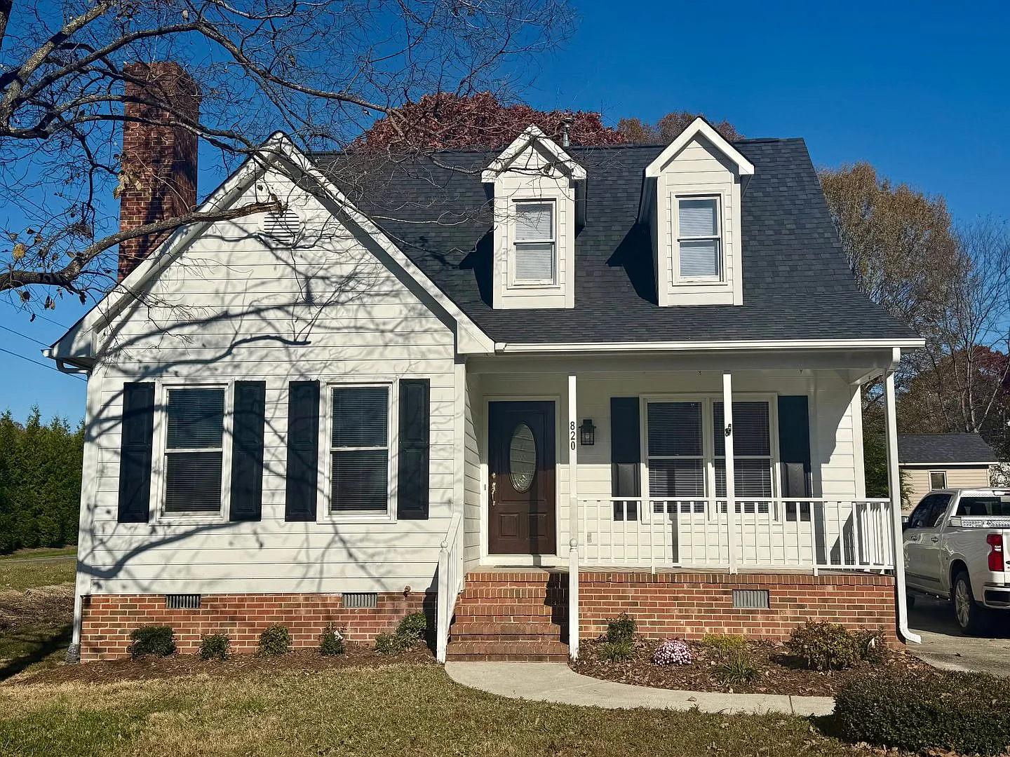 Three bedroom, 2 bath house in Elon — Photo 1