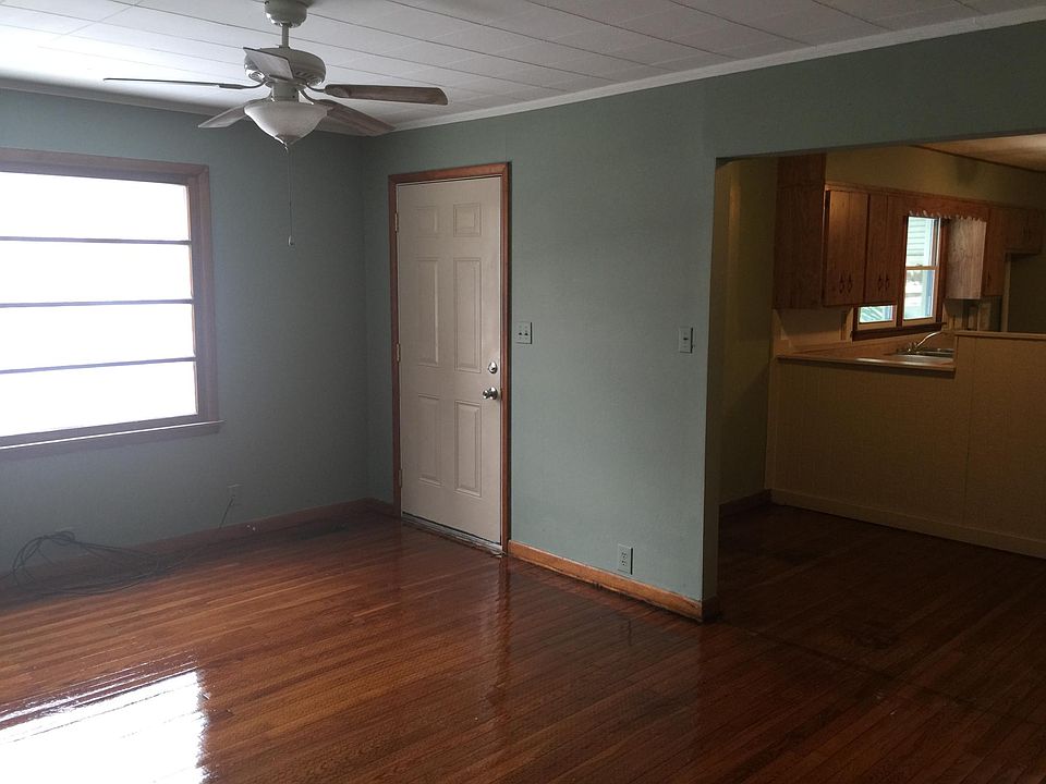 1st image of 1109 S Feazel St #1