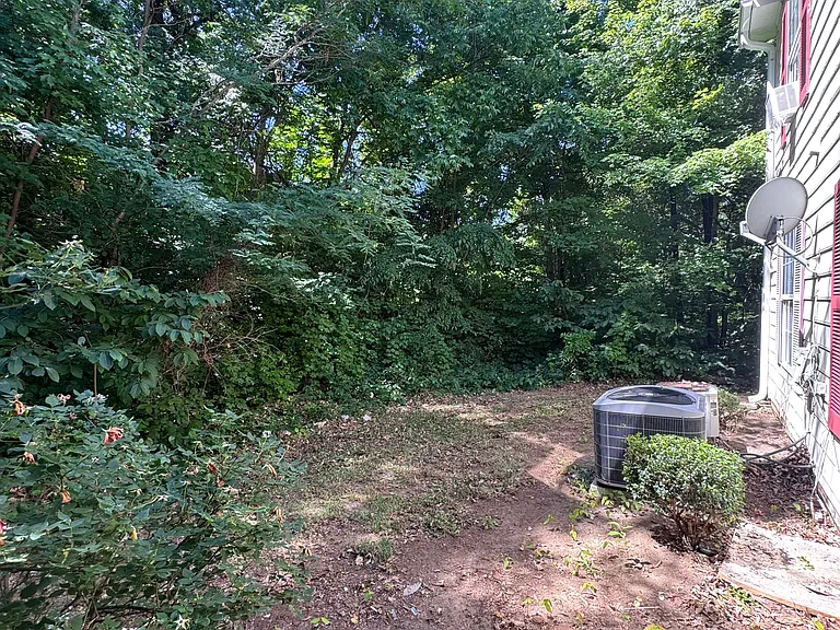 519 Mystic Dr #C — Photo 31