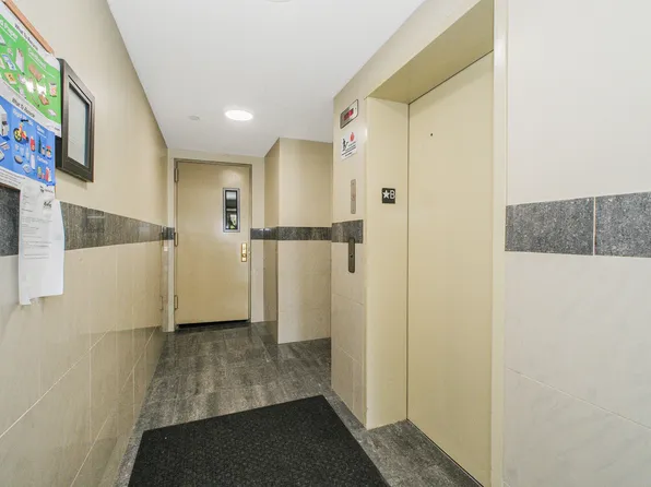 339 Avenue P image 13 of 14