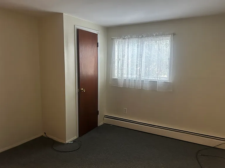 403 E Hoffman Ave #1 — Photo 9