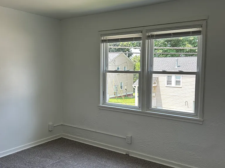 100-47A Midland Hts — Photo 8