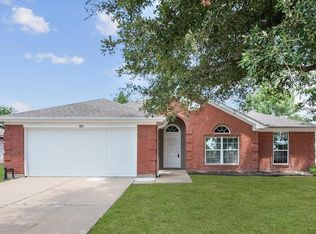 899 Peaceful Trl, Waxahachie, TX 75165