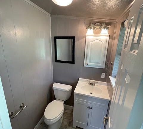 5th image of 3332 Dalton St