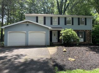 8872 Sherwood Dr NE, Warren, OH 44484