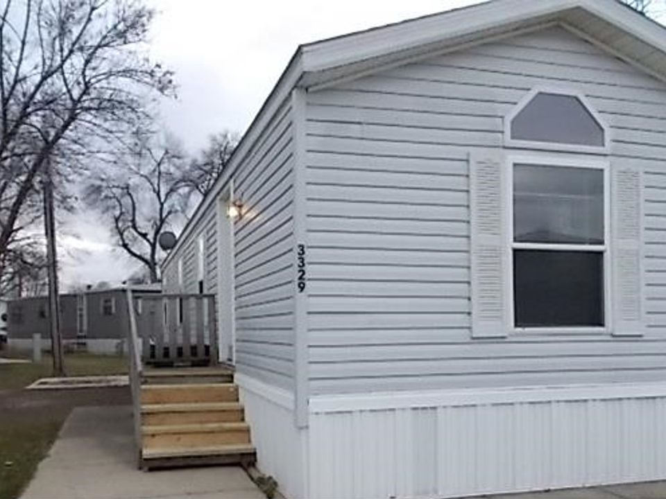 1st image of 3329 Mobile Blvd