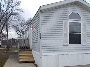 3329 Mobile Blvd, Park City, IL 60085