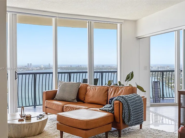 1750 N Bayshore Dr #4801 — Photo 7