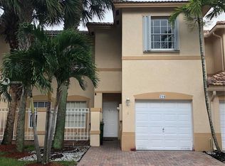 714 NW 170th Ter, Pembroke Pines, FL 33028