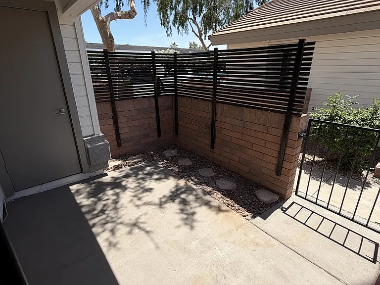 2201 N Comanche Dr #1046 — Photo 6