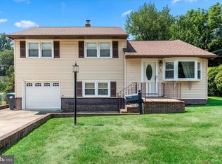 1120 Wagoner Dr, Wilmington, DE 19805