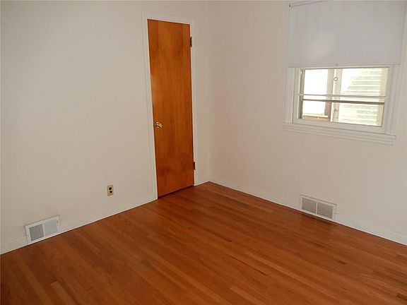 5th image of 408 W Filbert St