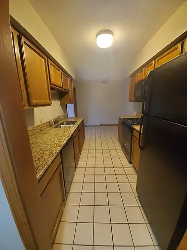 2 bed, 719 sqft, $1,795 — Photo 3