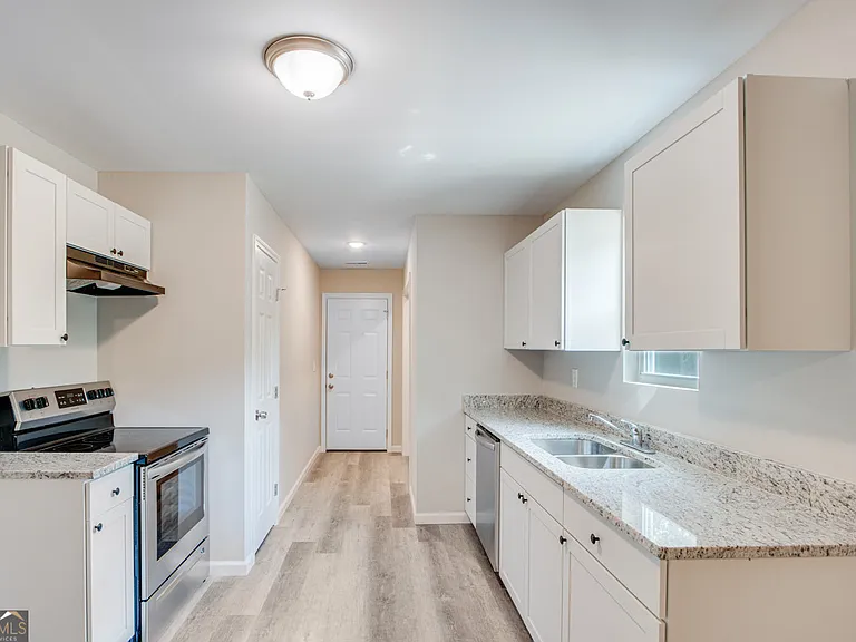 117 Lyla Ln — Photo 8