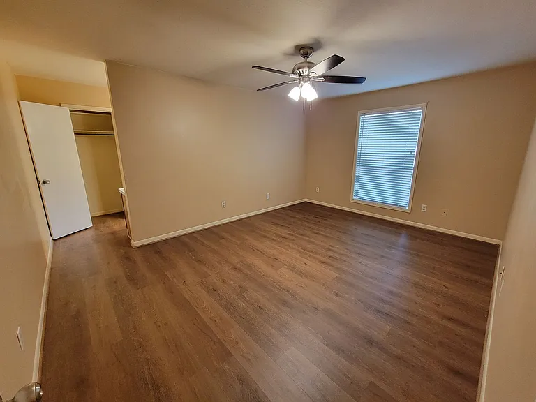 2603 Vicksburg Ct — Photo 9