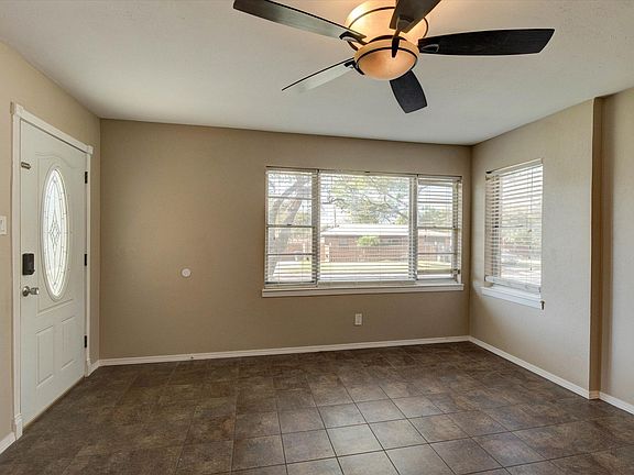 5th image of 6028 Costen Ln