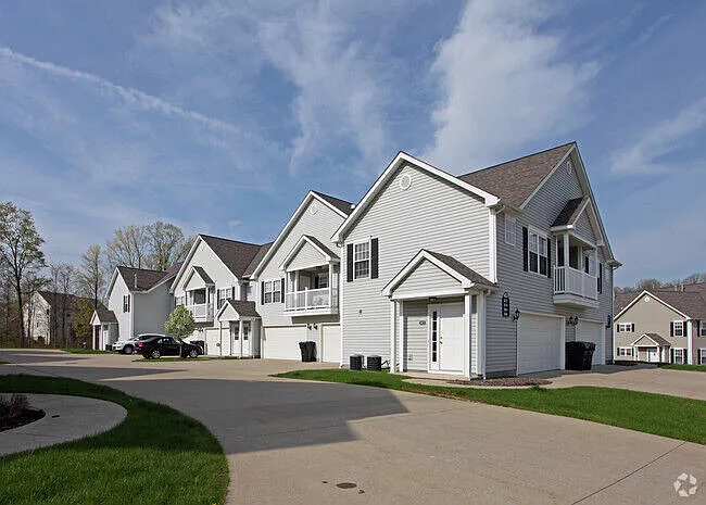 Stonebrooke Village Apartments — Photo 14