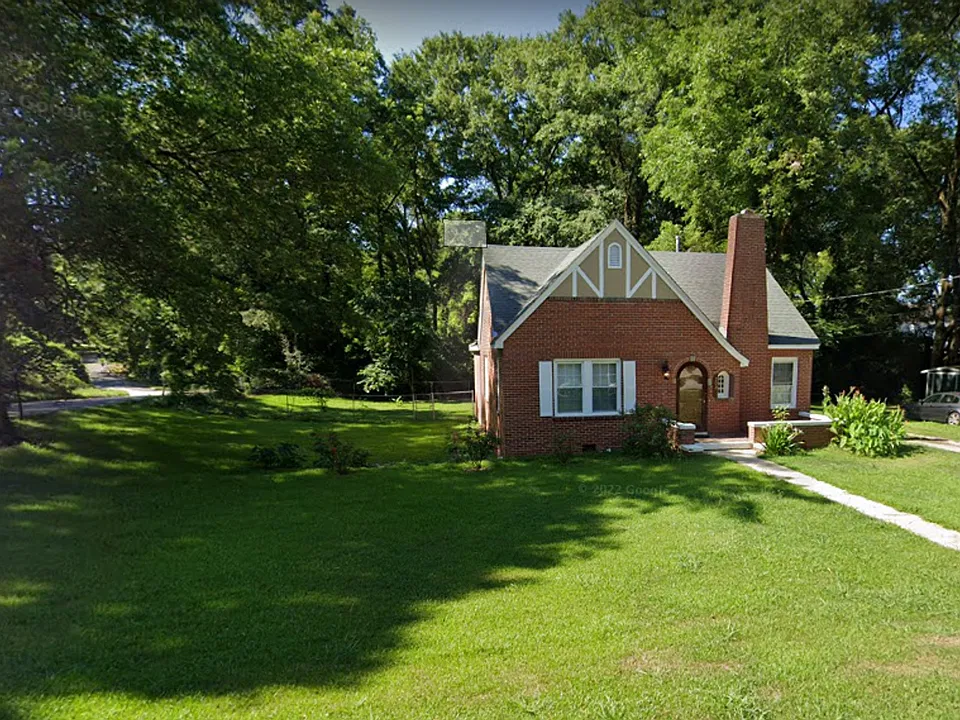 203 Vaughan Ave