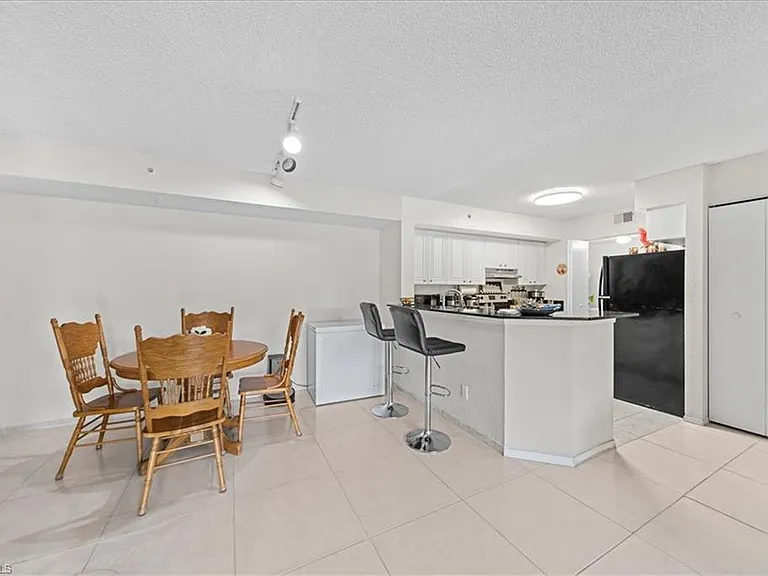 8235 Ibis Club Dr #309 — Photo 9