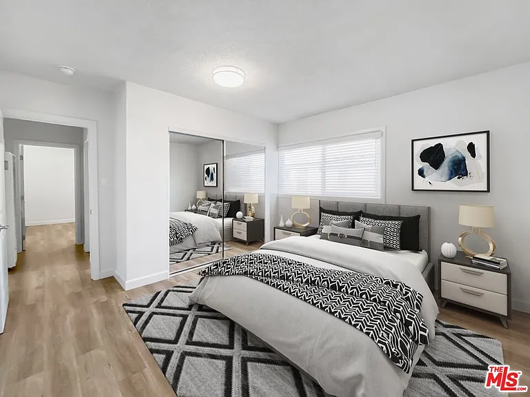 1446 S Cochran Ave #1 — Photo 4