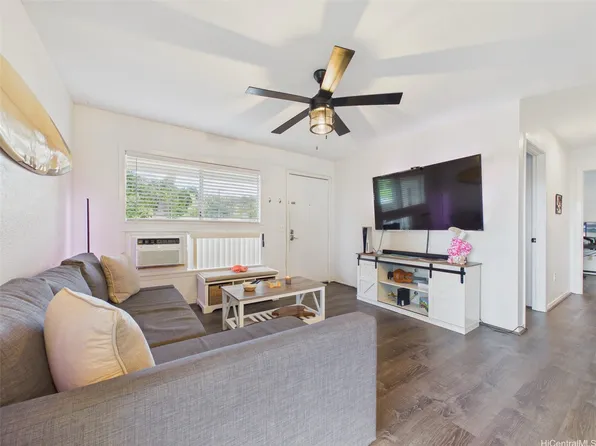 91-1079 Oaniani St #11B, Kapolei, HI 96707