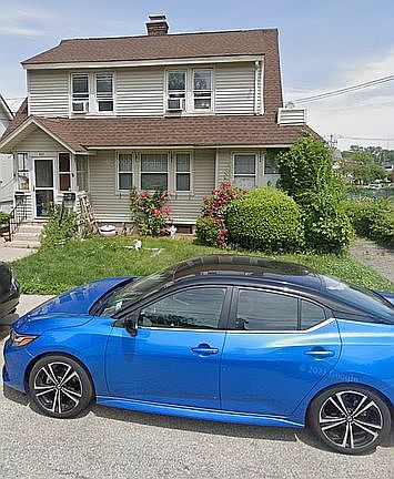 3rd image of 831 Msgr Goodwine Ave