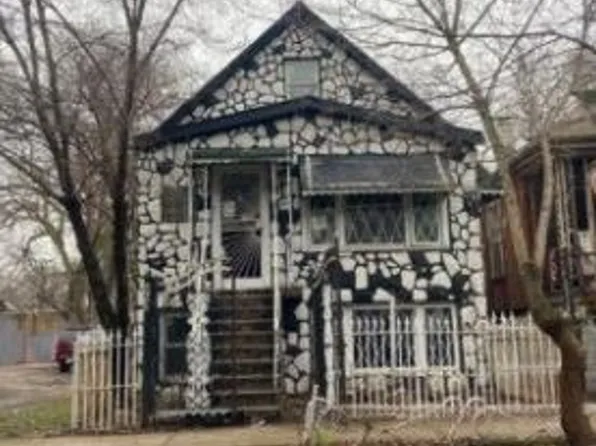 5735 S Bishop St, Chicago, IL 60636