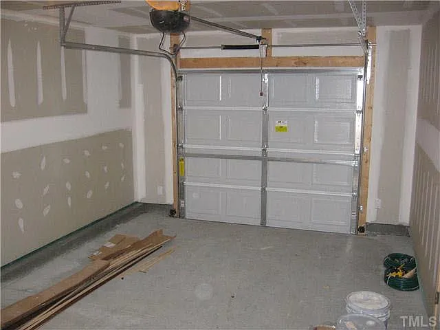 442 Hofman Ct — Photo 4