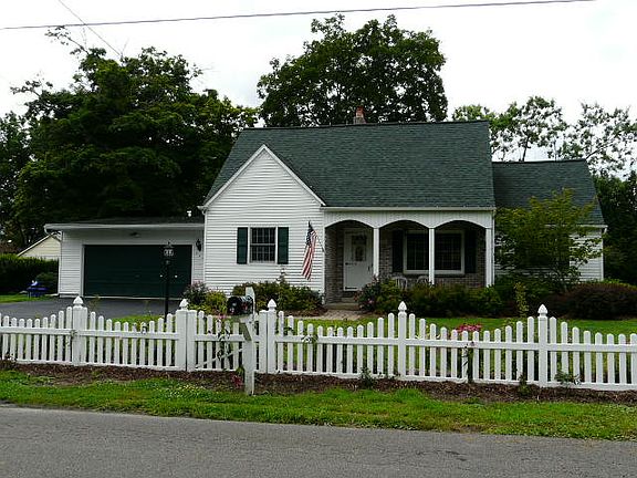 2nd image of 241 Meadow Ln