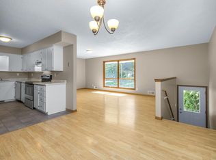 608 College St #608, Northfield, MN 55057