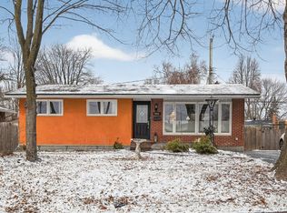 2401 Magnus Ave, Ottawa, ON K1G 1J7