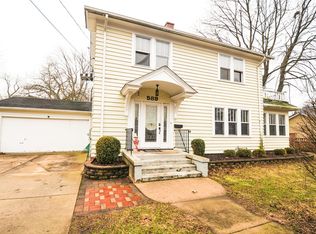 589 North Ave, Aurora, IL 60505