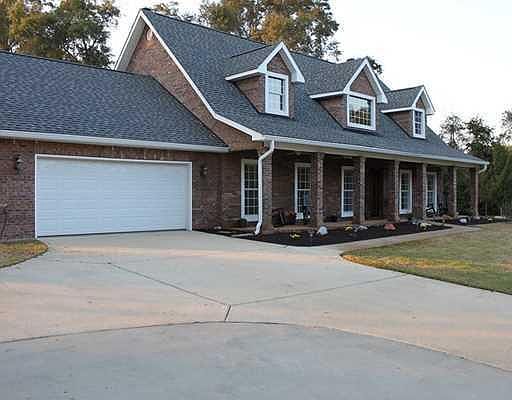 3rd image of 20 Cedarwood Ln