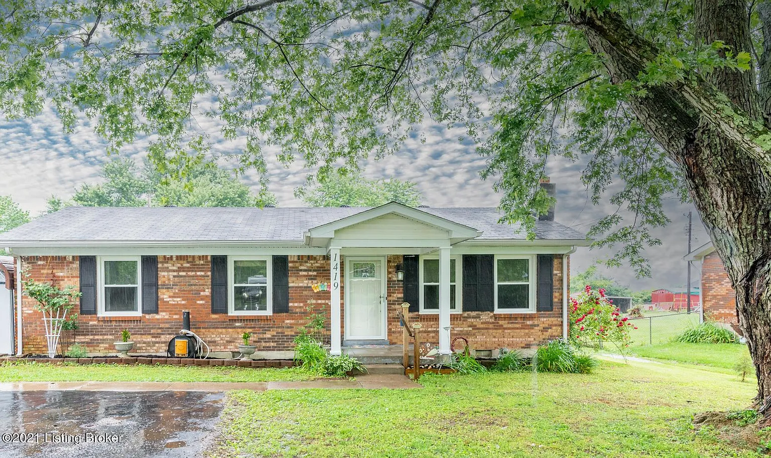 1419 Fisher Ln photo 1