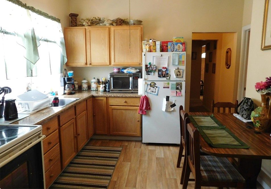2nd image of 619 A Ave NW #1