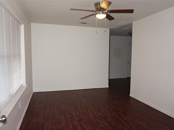 2nd image of 2105 Bethune St #2105