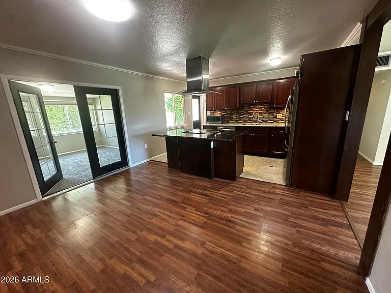 8737 E Jackrabbit Rd — Photo 4