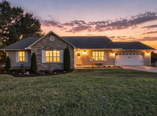 3190 Shaconage Trl, Sevierville, TN 37876
