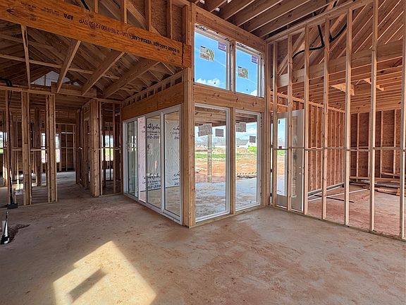 5th image of 8443 Guildhall St